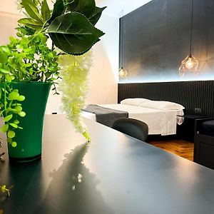 Studio con letto king size